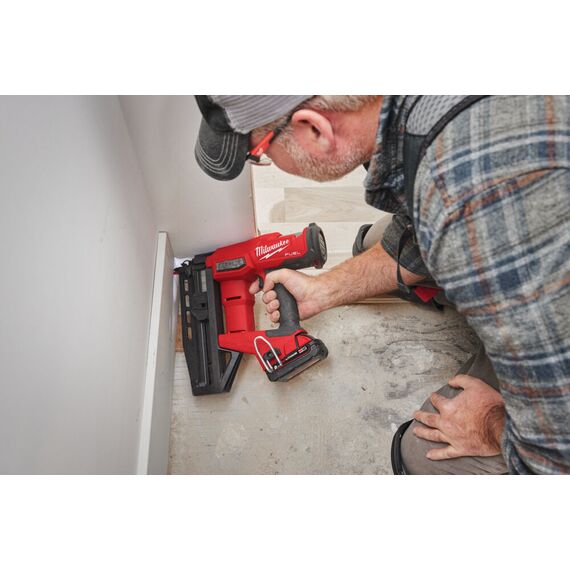 Аккумуляторный гвоздезабиватель Milwaukee M18 FN16GS-0X - 4933493353, внеший вид, изображение 13
