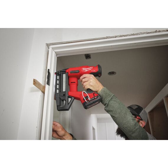 Аккумуляторный гвоздезабиватель Milwaukee M18 FN16GS-0X - 4933493353, внеший вид, изображение 7