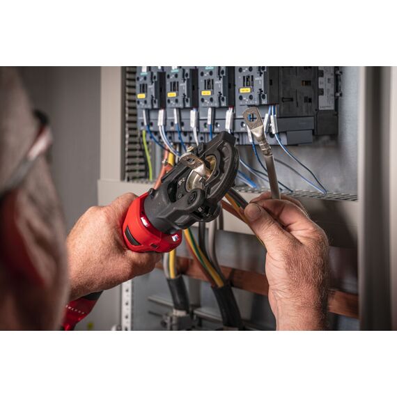 Аккумуляторный гидравлический инструмент для обжима кабеля Milwaukee M18 ONEHCCT60-202C - 4933479684, Модель: M18 ONEHCCT60-202C, внеший вид, изображение 7