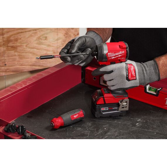 Универсальная отвертка Milwaukee 14 IN 1 SHOCKWAVE MULTI-BIT SCREWDRIVER - 4932498174, Модель: 14 IN 1 SHOCKWAVE MULTI-BIT SCREWDRIVER, фото, изображение 7 Универсальная отвертка Milwaukee 14 IN 1 SHOCKWAVE MULTI-BIT SCREWDRIVER - 4932498174, Модель: 14 IN 1 SHOCKWAVE MULTI-BIT SCREWDRIVER, внеший вид, изображение 7