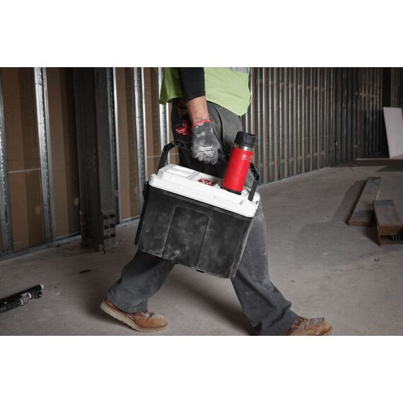 Термос Milwaukee PACKOUT BOTTLE 532 ML SIP LID RED - 4932493473, Модель: PACKOUT BOTTLE 532 ML SIP LID RED, фото, изображение 3 Термос Milwaukee PACKOUT BOTTLE 532 ML SIP LID RED - 4932493473, Модель: PACKOUT BOTTLE 532 ML SIP LID RED, внеший вид, изображение 3
