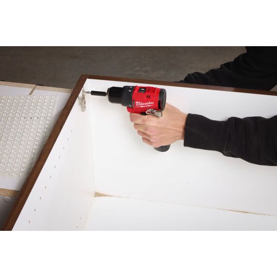 Аккумуляторная дрель-шуруповерт Milwaukee M12 BLDDRC-202C - 4933499686, Модель: M12 BLDDRC-202C, внеший вид, изображение 7