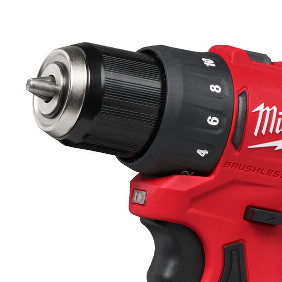 Аккумуляторная дрель-шуруповерт Milwaukee M12 BLDDRC-202C - 4933499686, Модель: M12 BLDDRC-202C, внеший вид, изображение 4