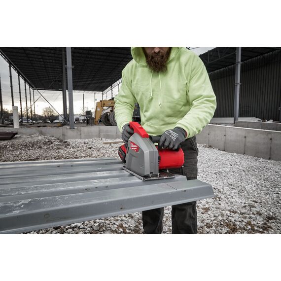 Аккумуляторная циркулярная пила по металлу Milwaukee M18 FMCS66-121C-II - 4933499243, Модель: M18 FMCS66-121C-II, внеший вид, изображение 10