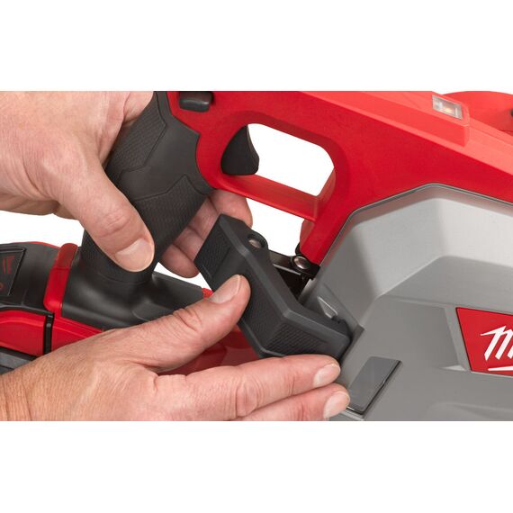 Аккумуляторная циркулярная пила по металлу Milwaukee M18 FMCS66-121C-II - 4933499243, Модель: M18 FMCS66-121C-II, внеший вид, изображение 9