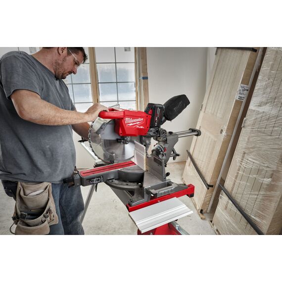 Аккумуляторная торцовочная пила Milwaukee M18 FMS305-121-II - 4933499181, Модель: M18 FMS305-121-II, внеший вид, изображение 6