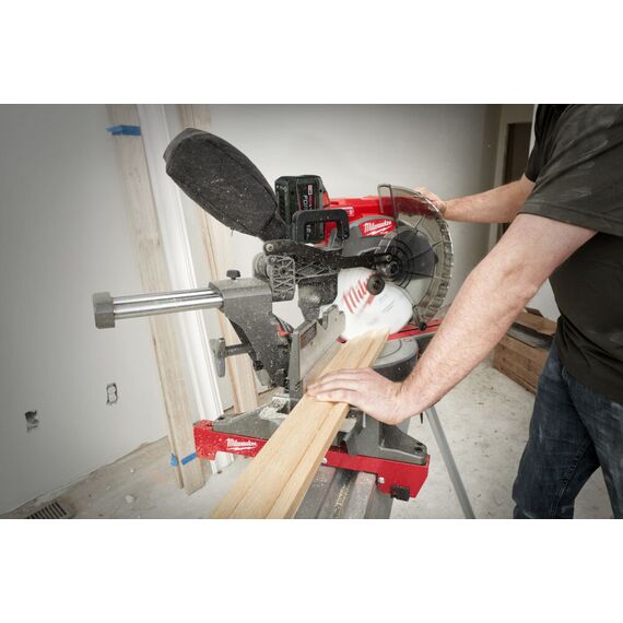 Аккумуляторная торцовочная пила Milwaukee M18 FMS305-121-II - 4933499181, Модель: M18 FMS305-121-II, внеший вид, изображение 7