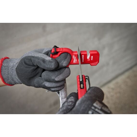 Точилка компактная для ножей Milwaukee COMPACT KNIFE SHARPENER - 4932478562, внеший вид, изображение 11
