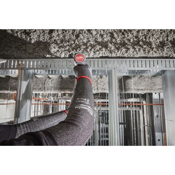 Нарукавники Milwaukee CUT E SLEEVES 45CM - 4932479937, Модель: CUT E SLEEVES 45CM, внеший вид, изображение 7