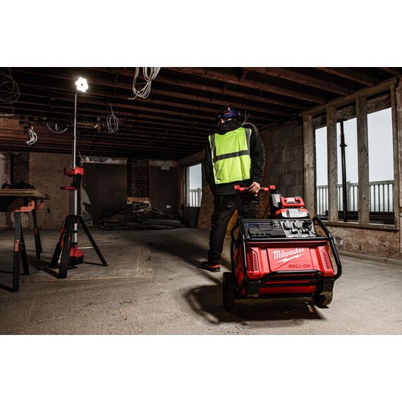 Портативная электростанция Milwaukee ROLL-ON 7200／3600W 2.5 kWh POWER SUPPLY IRPSUOP2500 - 4933492133, внеший вид, изображение 14