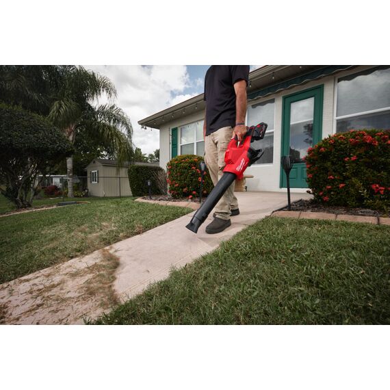 Аккумуляторная воздуходувка с двумя батареями Milwaukee M18 F2BL-802-II - 4933499229, Модель: M18 F2BL-802-II, внеший вид, изображение 8