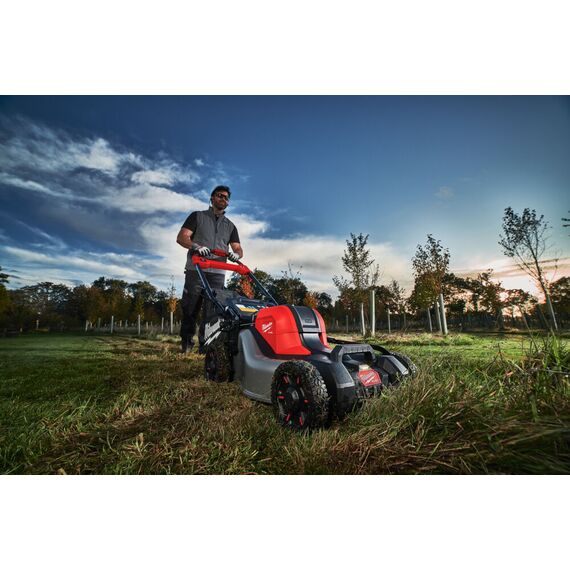 Аккумуляторная самоходная газонокосилка Milwaukee M18 F2LM46-802-II - 4933499215, Модель: M18 F2LM46-802-II, внеший вид, изображение 7