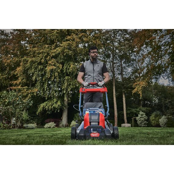 Аккумуляторная самоходная газонокосилка Milwaukee M18 F2LM46-802-II - 4933499215, Модель: M18 F2LM46-802-II, внеший вид, изображение 9