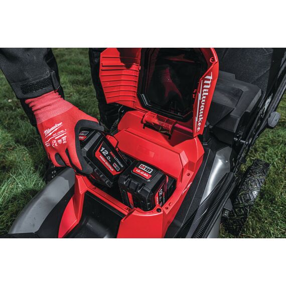 Аккумуляторная самоходная газонокосилка Milwaukee M18 F2LM53-122-II - 4933499213, Модель: M18 F2LM53-122-II, внеший вид, изображение 6