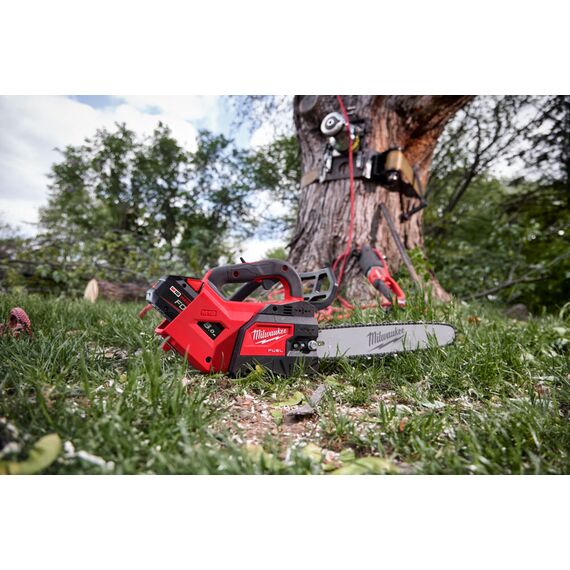 Аккумуляторная цепная пила с верхней рукояткой Milwaukee M18 FTHCHS35-802-II - 4933499222, Модель: M18 FTHCHS35-802-II, внеший вид, изображение 23