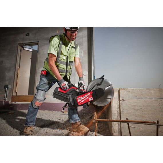 Отрезная машина - бетонорез Milwaukee MXF COS350G2FC-802 - 4933499772, Диаметр диска (мм): 350, Посадочный диаметр (мм): 20/25,4, Модель: MXF COS350G2FC-802, внеший вид, изображение 5
