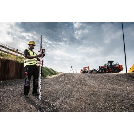 Аккумуляторный ротационный лазерный нивелир Milwaukee M18 RLOHV1200-501C - 4933493204, внеший вид, изображение 16