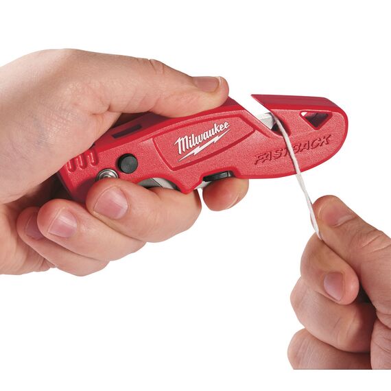 Многофункциональный складной нож со сменными лезвиями Milwaukee FASTBACK™ FLIP UTILITY KNIFE WITH BLADE STORAGE с отсеком для хранения лезвий - 48221903, внеший вид, изображение 9