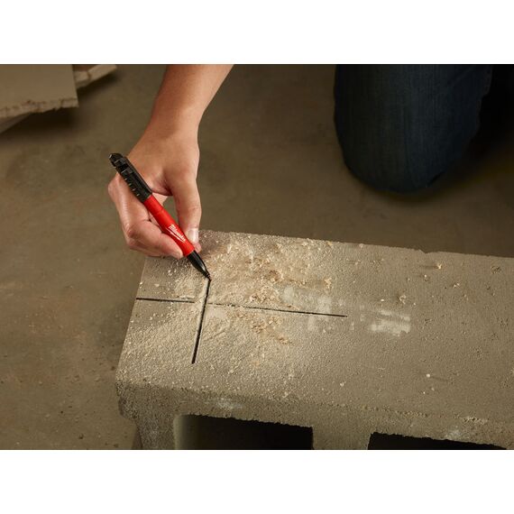 Маркер Milwaukee INKZALL™ MARKER BLACK 1 шт - 48223100, Модель: INKZALL™ MARKER BLACK, фото, изображение 2 Маркер Milwaukee INKZALL™ MARKER BLACK 1 шт - 48223100, Модель: INKZALL™ MARKER BLACK, внеший вид, изображение 2