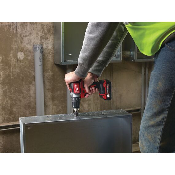 Аккумуляторная дрель-шуруповерт Milwaukee M18 BLDD-202C - 4933448441, Модель: M18 BLDD-202C, внеший вид, изображение 3