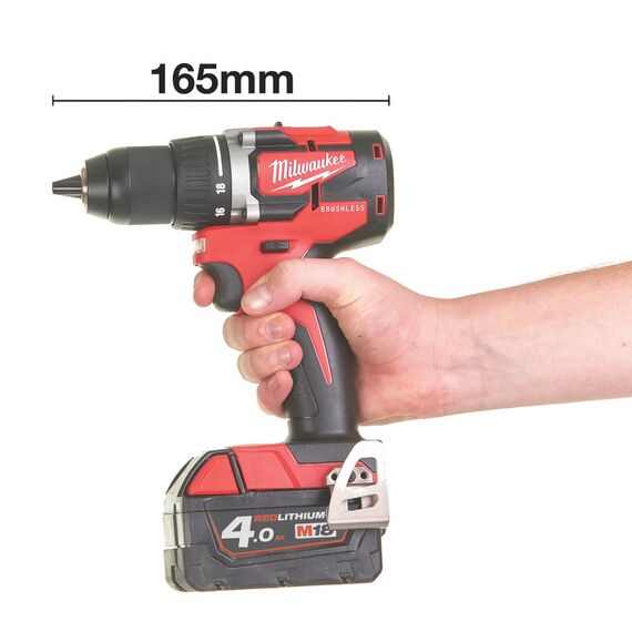 Аккумуляторная дрель-шуруповерт Milwaukee M18 CBLDD-402C - 4933464539, Модель: M18 CBLDD-402C, фото, изображение 3 Аккумуляторная дрель-шуруповерт Milwaukee M18 CBLDD-402C - 4933464539, Модель: M18 CBLDD-402C, внеший вид, изображение 3