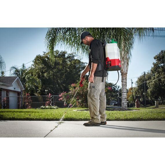 Опрыскиватель Milwaukee M18 BPFP-CST SWITCH TANK™ с емкостью 15 л для химии - 4933464964, Модель: M18 BPFP-CST, внеший вид, изображение 6