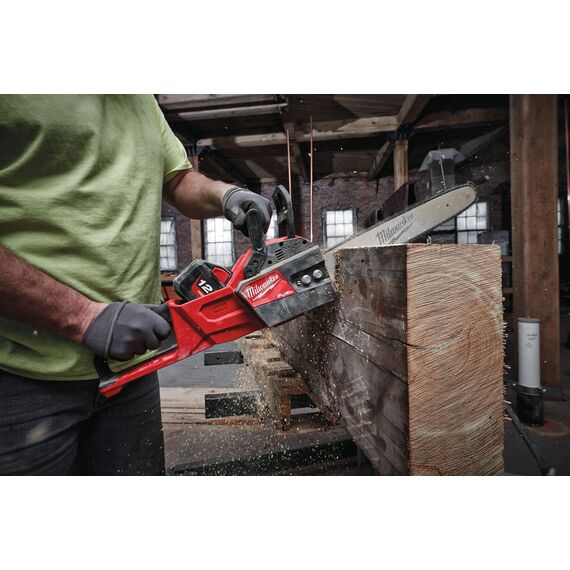 Аккумуляторная цепная пила Milwaukee M18 FCHS-121 - 4933464224, внеший вид, изображение 3