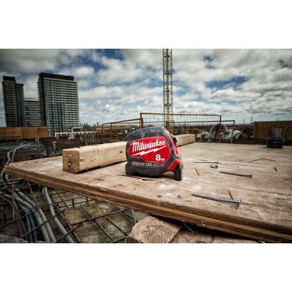 Рулетка с широким полотном Milwaukee PREMIUM WIDE BLADE 8m - 4932471816, Модель: PREMIUM WIDE BLADE 8m, внеший вид, изображение 5
