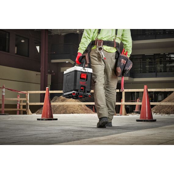 Кейс-термосумка Milwaukee Packout Hard Cooler - 4932471722, Модель: Packout Hard Cooler, внеший вид, изображение 11