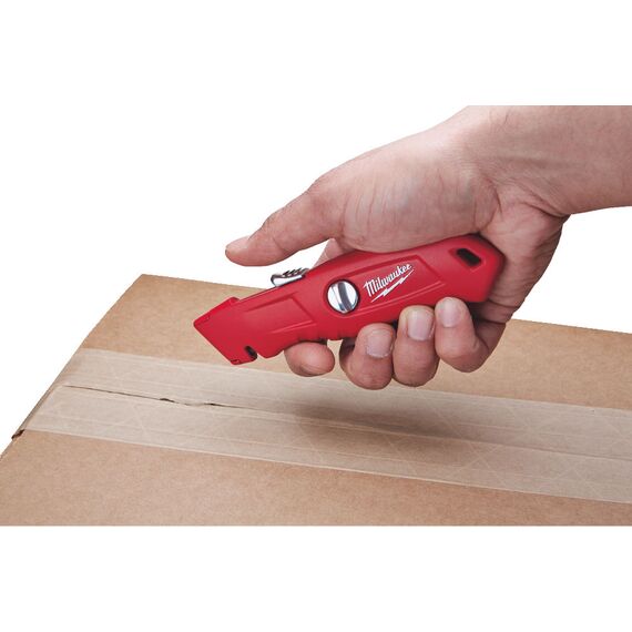 Выдвижной самовозвращающийся нож Milwaukee SELF-RETRACTING SAFETY KNIFE - 48221915, фото, изображение 2 Выдвижной самовозвращающийся нож Milwaukee SELF-RETRACTING SAFETY KNIFE - 48221915, внеший вид, изображение 2