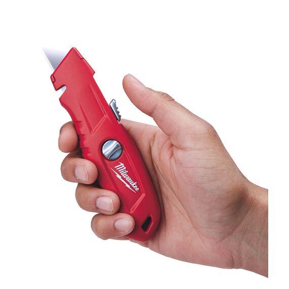 Выдвижной самовозвращающийся нож Milwaukee SELF-RETRACTING SAFETY KNIFE - 48221915, фото, изображение 9 Выдвижной самовозвращающийся нож Milwaukee SELF-RETRACTING SAFETY KNIFE - 48221915, внеший вид, изображение 9