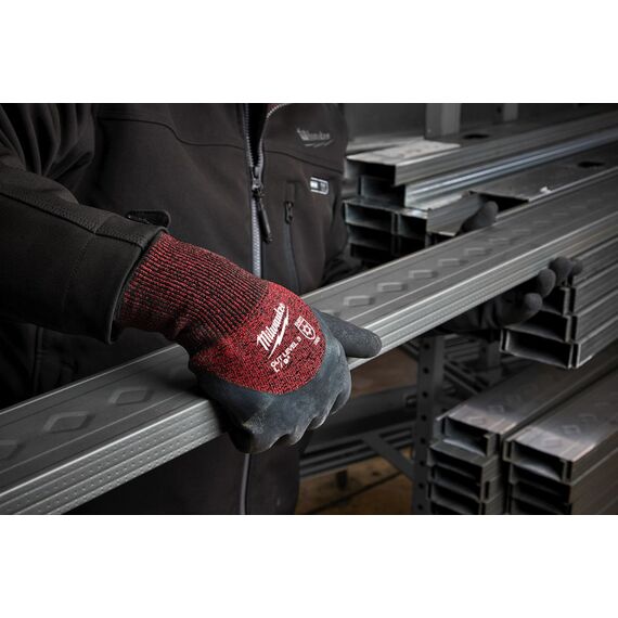 Перчатки рабочие утепленные Milwaukee 12 PACK WINTER CUT LEVEL 3 9／L - 4932471611, Модель: 12 PACK WINTER CUT LEVEL 3 9／L, внеший вид, изображение 2