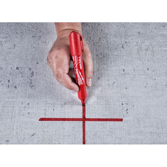 Маркер для стройплощадки Milwaukee INKZALL™ red chisel tip marker L - 4932471556, внеший вид, изображение 5