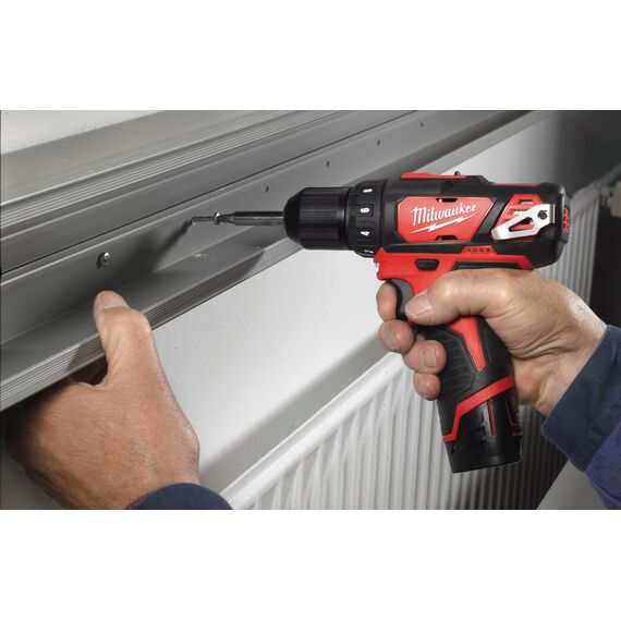 Аккумуляторная дрель-шуруповерт Milwaukee M12 BDD-202C - 4933441915, Модель: M12 BDD-202C, внеший вид, изображение 13
