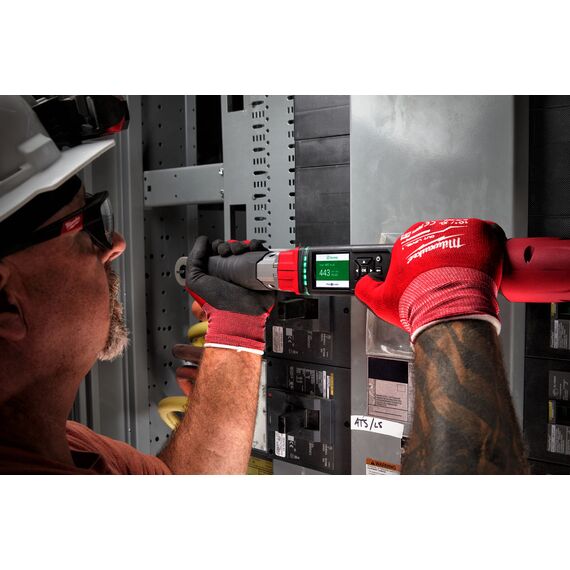 Электронный динамометрический ключ Milwaukee M12 ONEFTR38-201C - 4933464967, Модель: M12 ONEFTR38-201C, фото, изображение 10 Электронный динамометрический ключ Milwaukee M12 ONEFTR38-201C - 4933464967, Модель: M12 ONEFTR38-201C, внеший вид, изображение 10