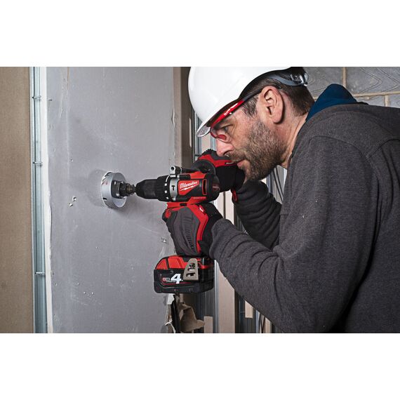 Аккумуляторная ударная дрель-шуруповерт Milwaukee M18 BLPD2-502X - 4933464517, Модель: M18 BLPD2-502X, фото, изображение 13 Аккумуляторная ударная дрель-шуруповерт Milwaukee M18 BLPD2-502X - 4933464517, Модель: M18 BLPD2-502X, внеший вид, изображение 13