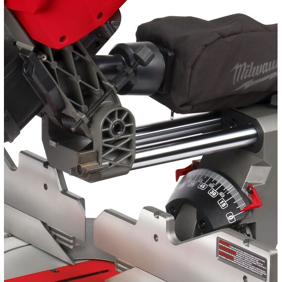 Аккумуляторная торцовочная пила Milwaukee M18 FMS305-0 - 4933471205, Модель: M18 FMS305-0, фото, изображение 3 Аккумуляторная торцовочная пила Milwaukee M18 FMS305-0 - 4933471205, Модель: M18 FMS305-0, внеший вид, изображение 3