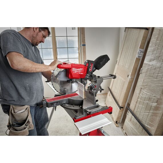 Аккумуляторная торцовочная пила Milwaukee M18 FMS305-121 - 4933471122, Модель: M18 FMS305-121, внеший вид, изображение 6