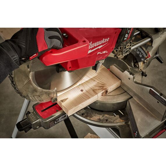 Аккумуляторная торцовочная пила Milwaukee M18 FMS305-121 - 4933471122, Модель: M18 FMS305-121, внеший вид, изображение 11