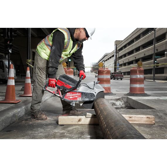 Отрезная машина - бетонорез Milwaukee MX FUEL MXF COS350-601 - 4933471833, Модель: MX FUEL MXF COS350-601, внеший вид, изображение 14