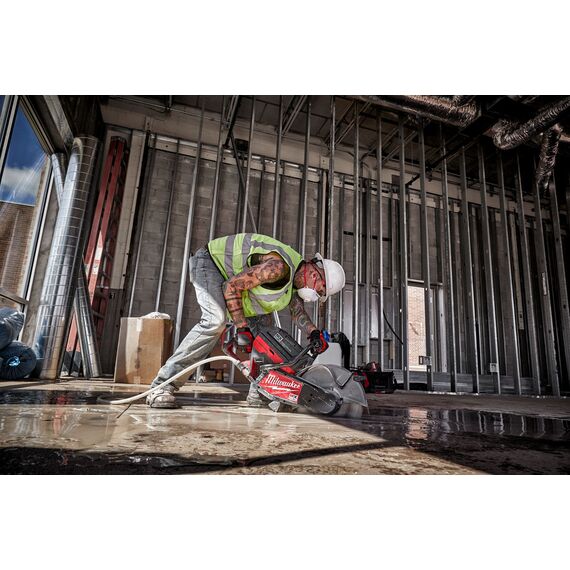 Отрезная машина - бетонорез Milwaukee MX FUEL MXF COS350-601 - 4933471833, Модель: MX FUEL MXF COS350-601, внеший вид, изображение 18