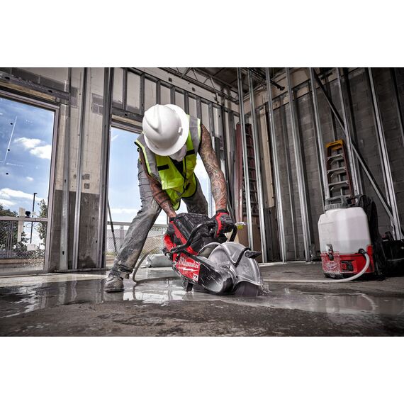 Отрезная машина - бетонорез Milwaukee MX FUEL MXF COS350-601 - 4933471833, Модель: MX FUEL MXF COS350-601, внеший вид, изображение 20