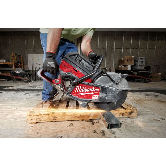 Отрезная машина - бетонорез Milwaukee MX FUEL MXF COS350-601 - 4933471833, Модель: MX FUEL MXF COS350-601, внеший вид, изображение 9