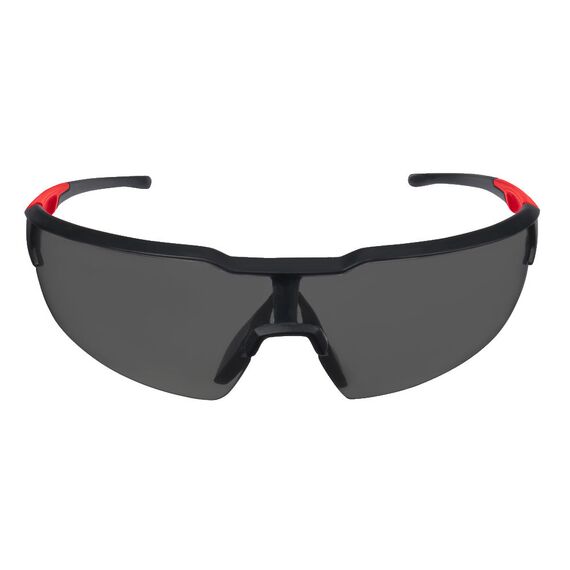 Очки защитные Milwaukee TINTED SAFETY GLASSES - 4932471882, Модель: SAFETY TINTED, Цвет: Затемненные, внеший вид, изображение 3